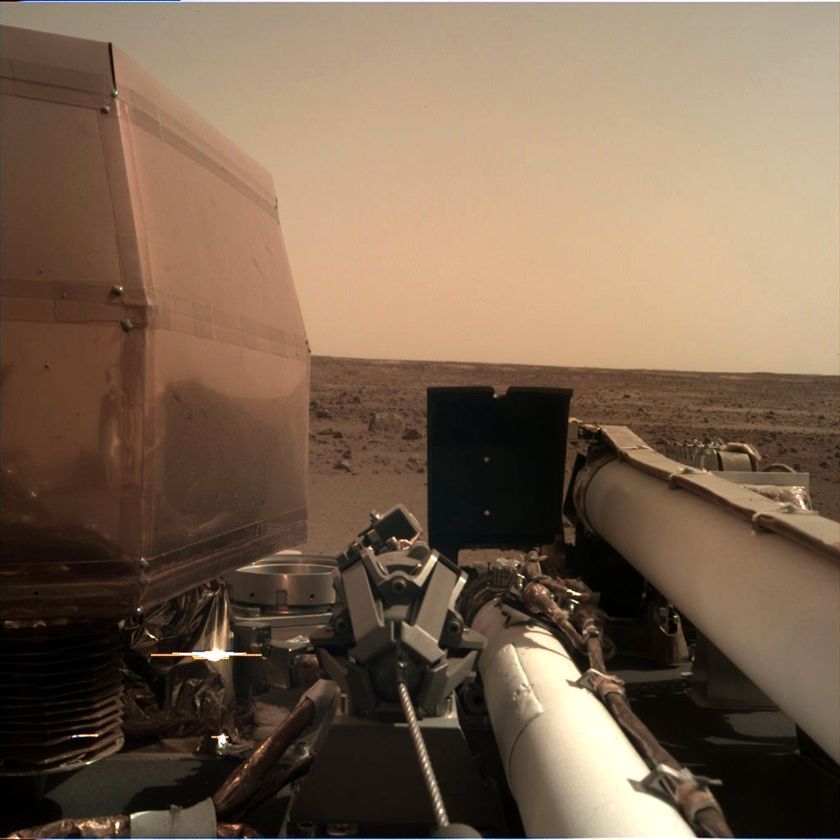 First image from InSight's Instrument Deployment Camera on Mars