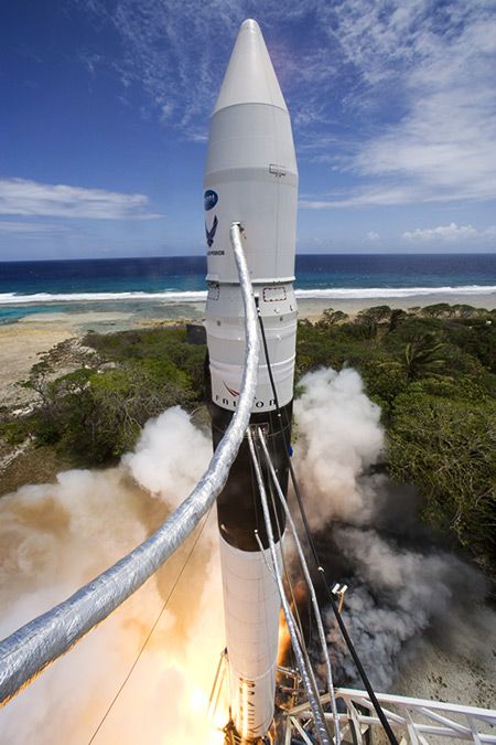 SpaceX Falcon 1 Rocket Take-off photo